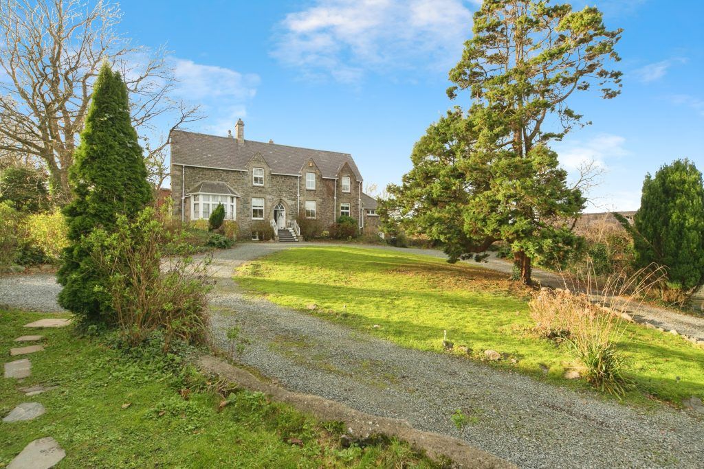 Property photo 1 of 57