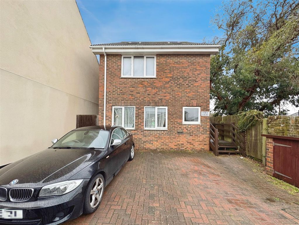 Property photo 1 of 8 External.Png