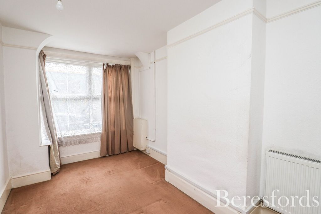 Property photo 2 of 12 Ground Floor Bedroom