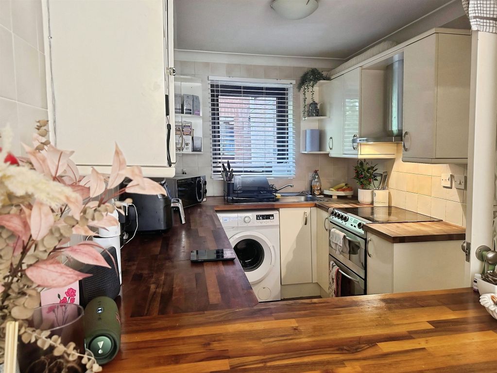 Property photo 3 of 15