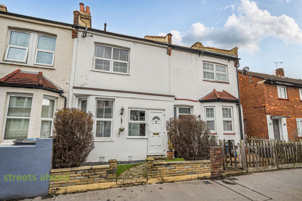 Property photo 1 of 17 83c1F08F-579B-49F...