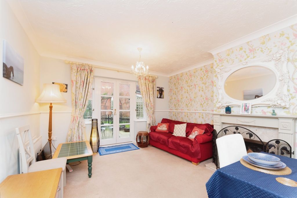 Property photo 2 of 17