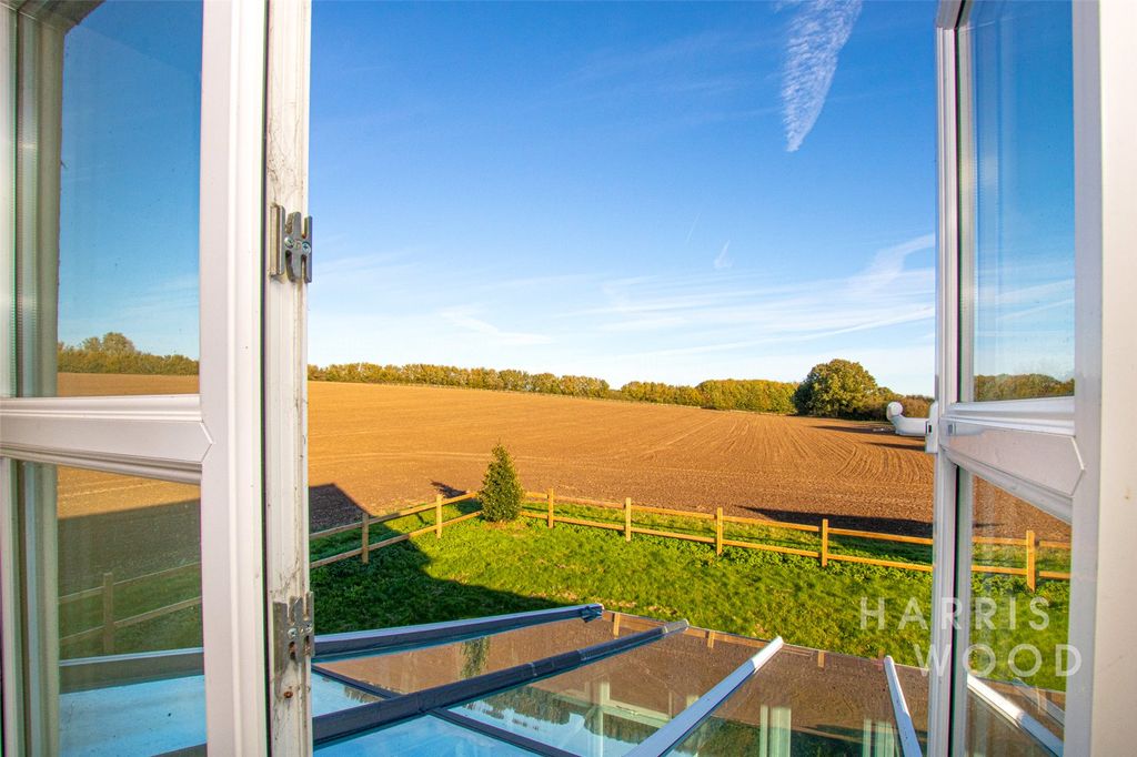 Property photo 2 of 20 Picture No. 13