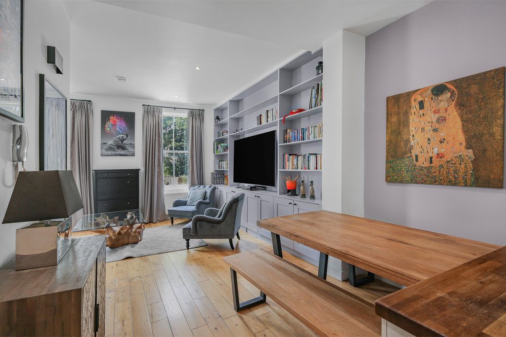 Property photo 2 of 13 Image