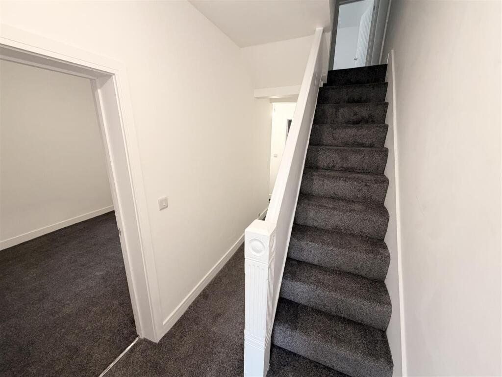 Property photo 3 of 17 Picture No. 15