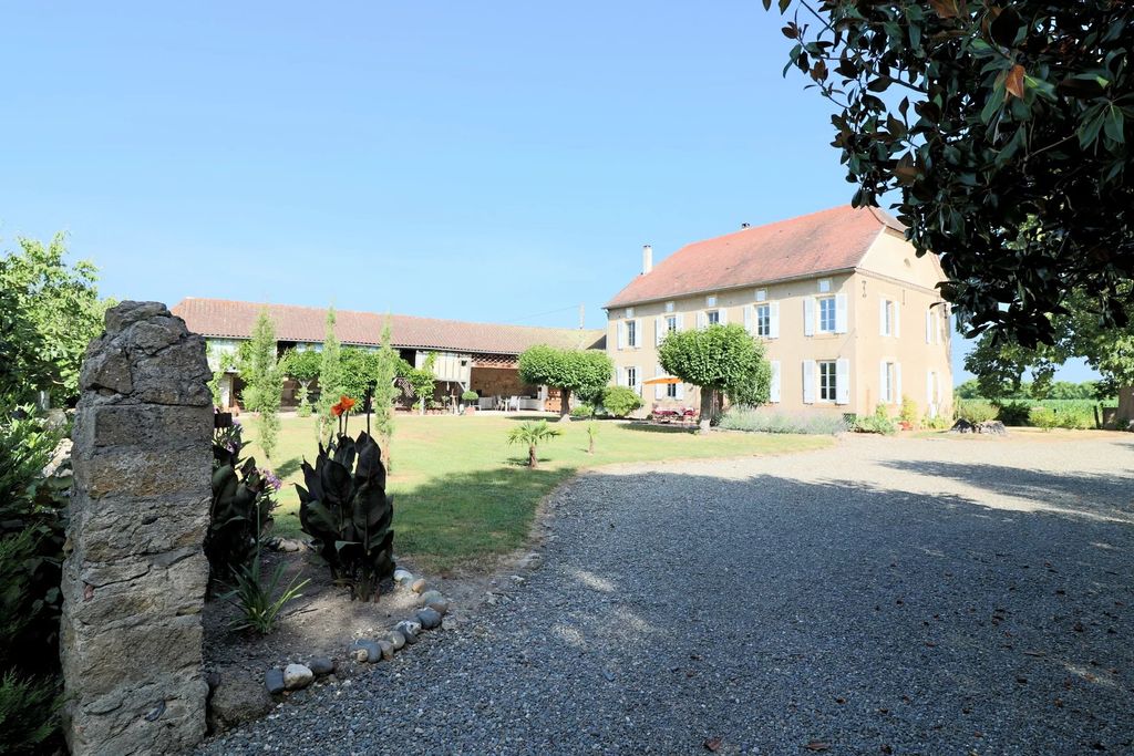 Property photo 2 of 36 Fdc2Bb30A63d67A72713365379005610_6986Bce10B_1920-Big