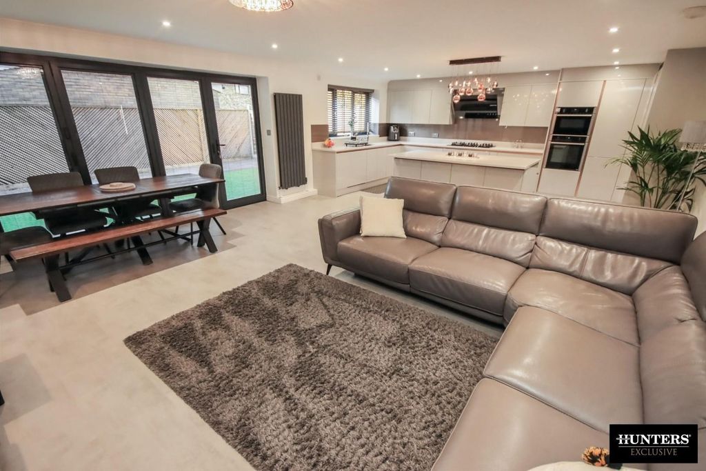 Property photo 2 of 47 Img_0143.Jpg