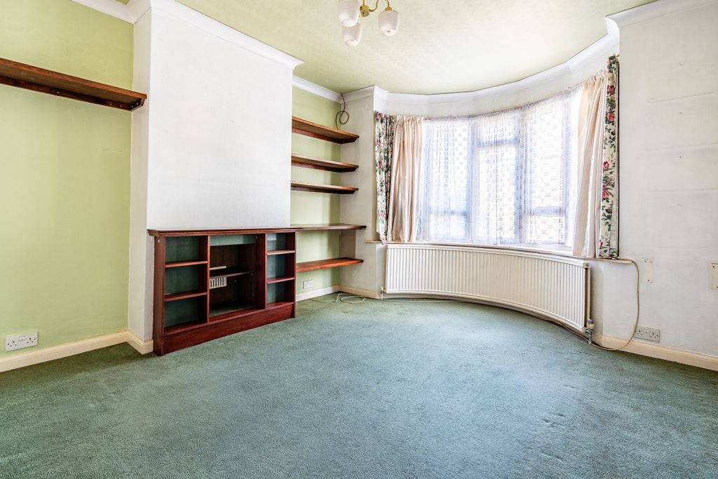 Property photo 2 of 21 2