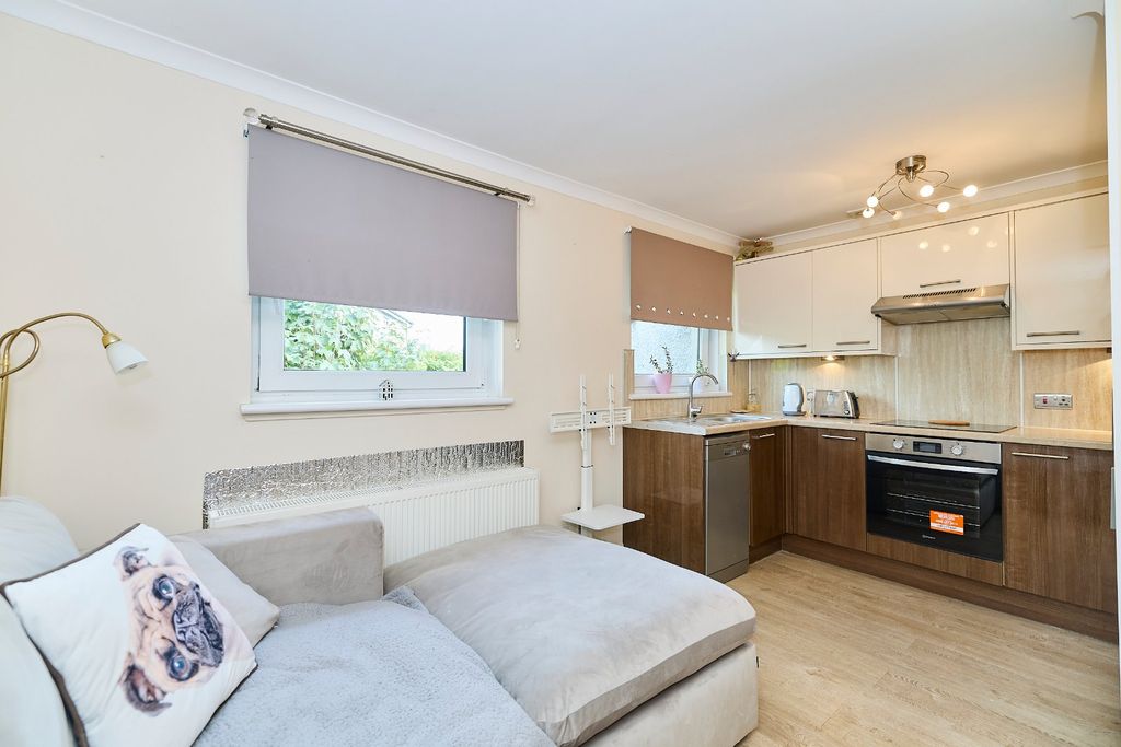 Property photo 2 of 14 Picture No. 03
