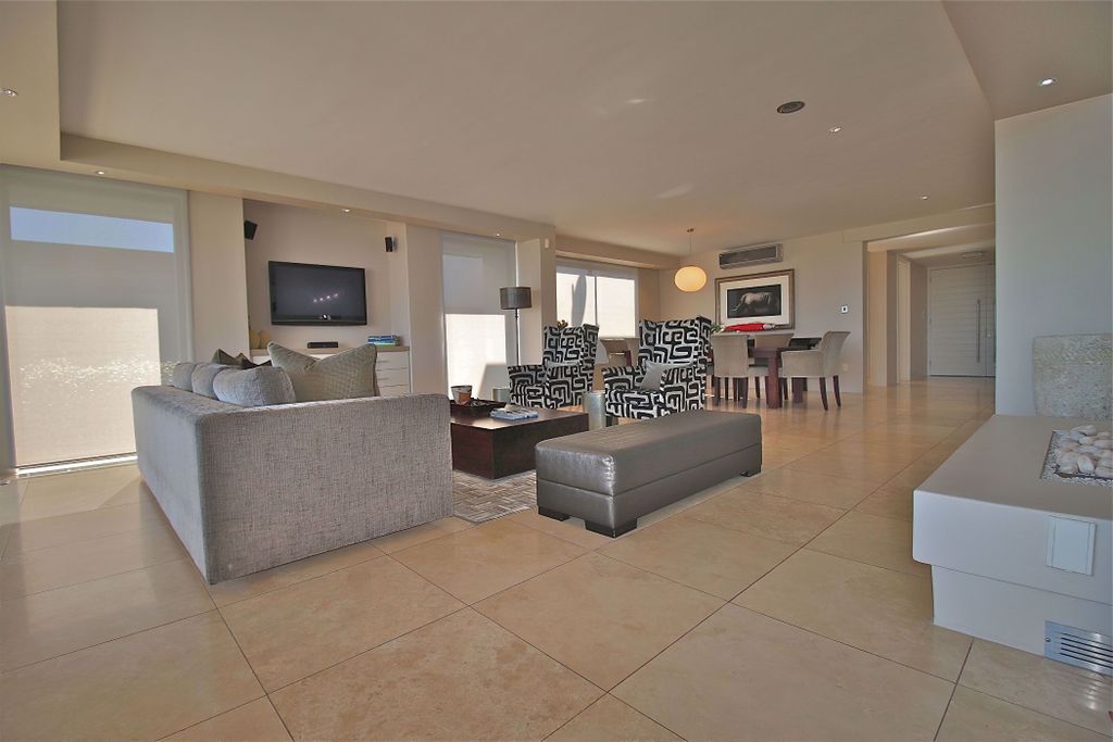 Property photo 2 of 37 1Pla1538100