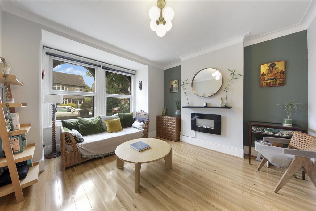 Property photo 1 of 19 30 Verdant Lane - Pa8Yy8Du6Xrbxyy4Rtlg.Jpg