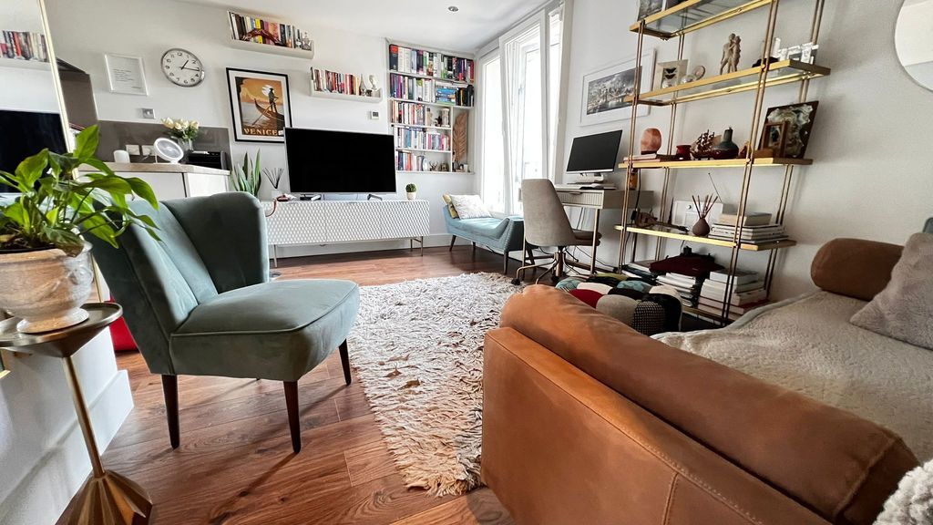 Property photo 1 of 1