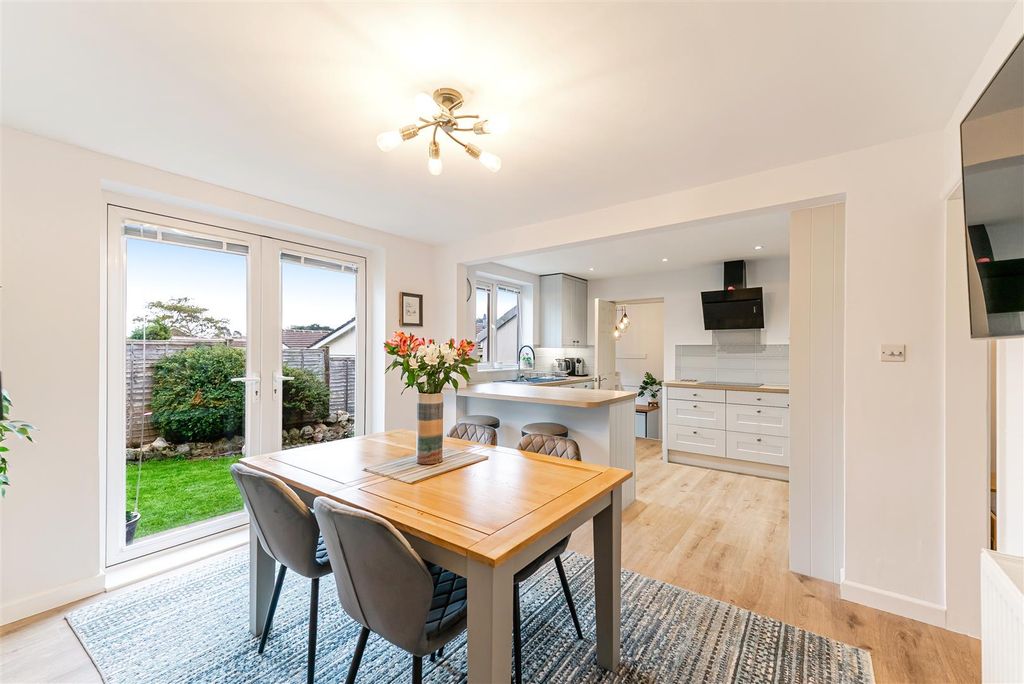 Property photo 2 of 23 Kitchen/Diner