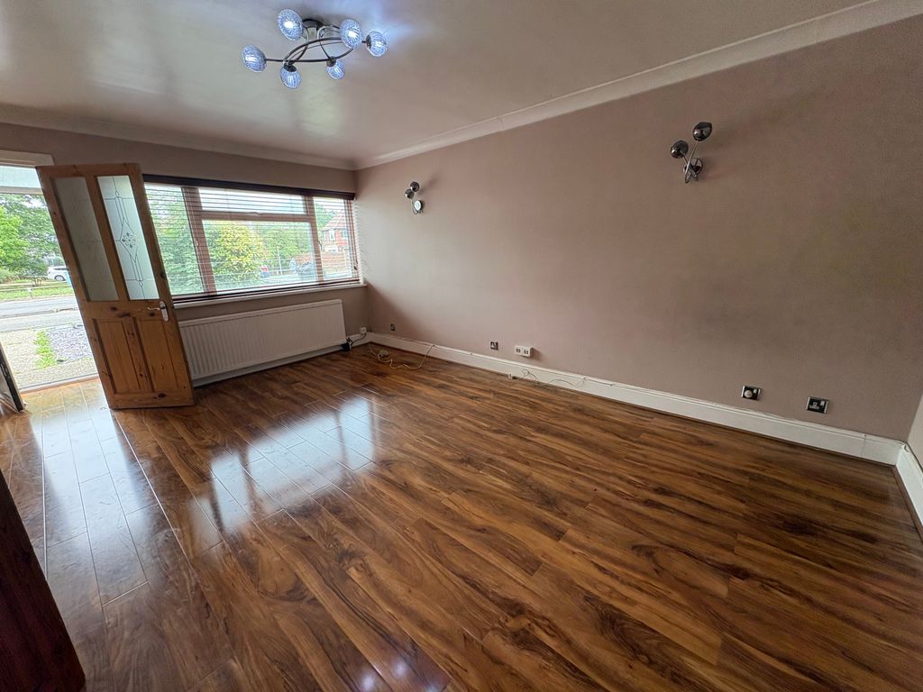 Property photo 1 of 6 Img_0995[1]