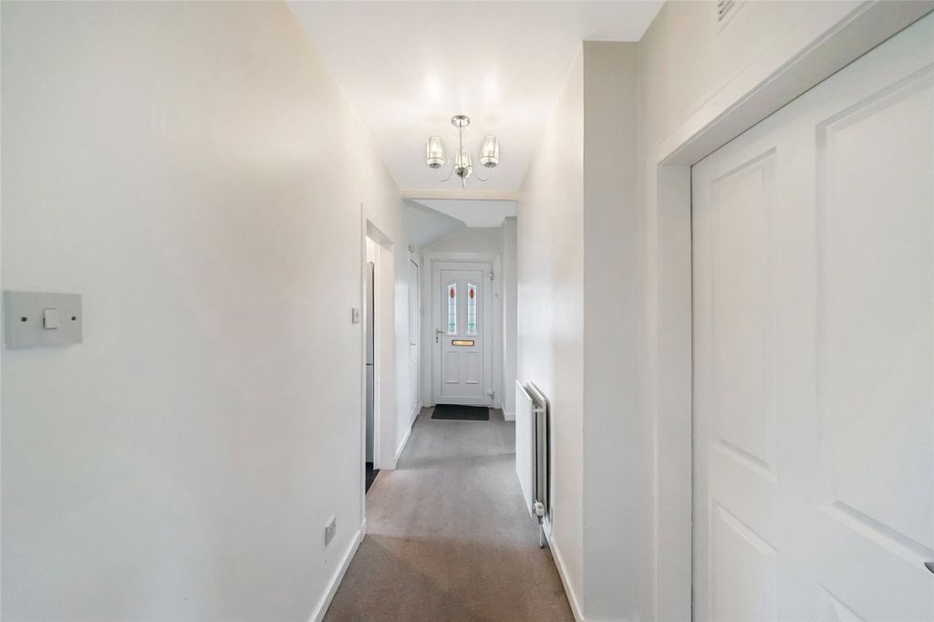 Property photo 3 of 21 Picture No. 03