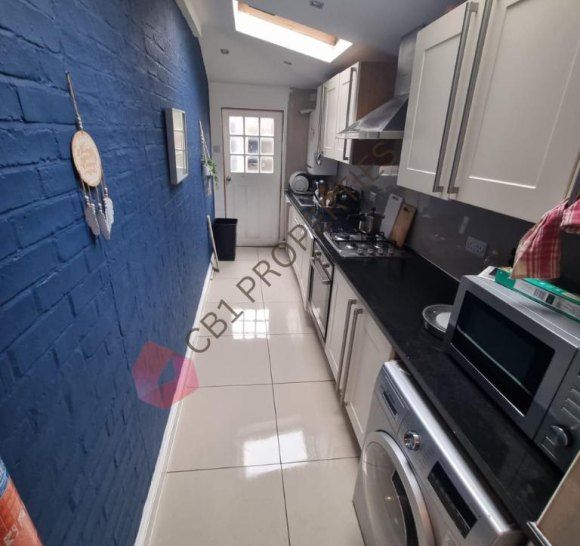 Property photo 3 of 12 Kitchen.Png