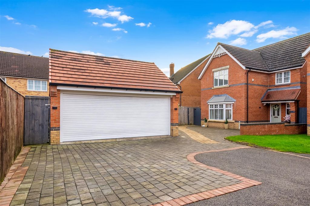 Property photo 1 of 27 Dsc01373.Jpg