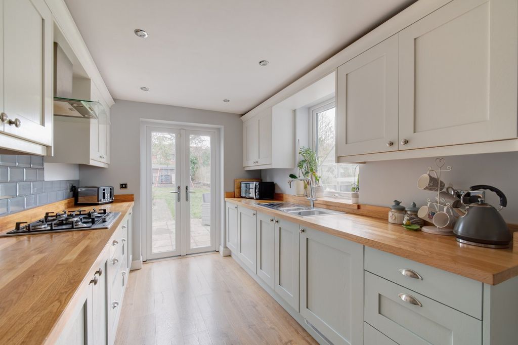 Property photo 3 of 22 Picture No. 10