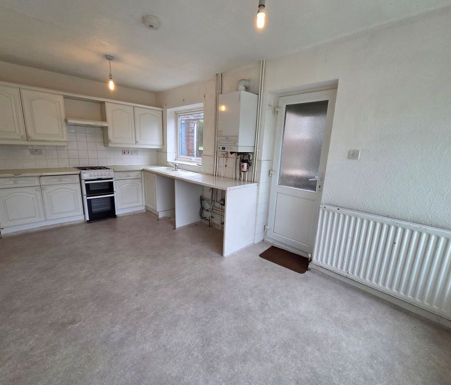 Property photo 3 of 25