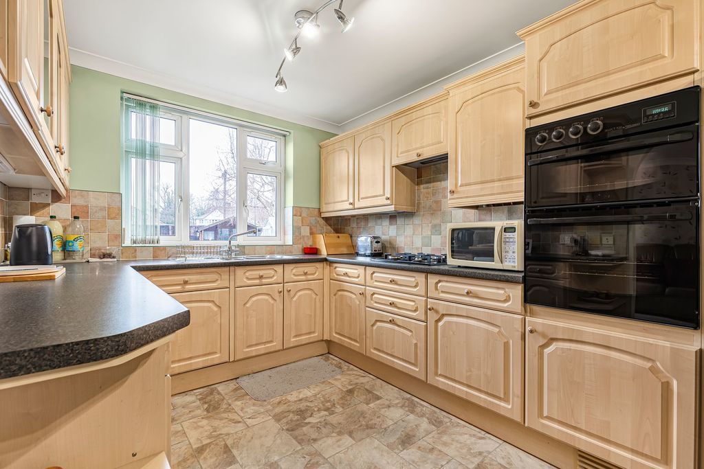 Property photo 3 of 22