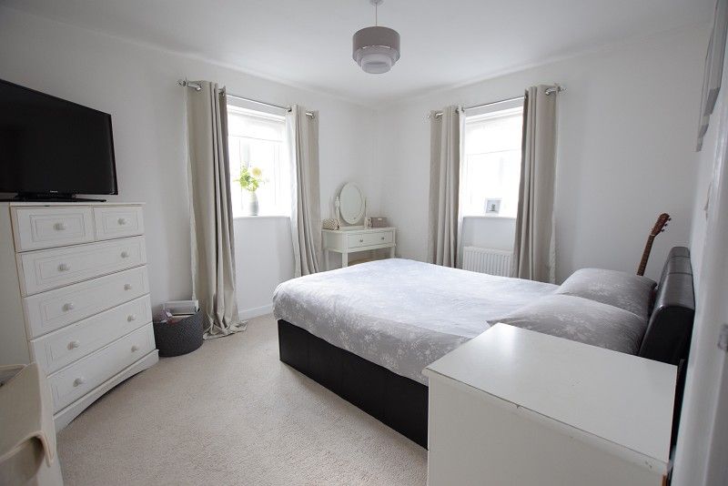 Property photo 2 of 12 Bedroom 1