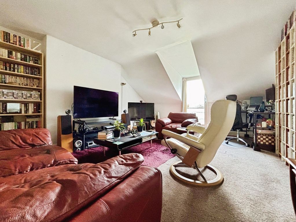 Property photo 2 of 9 Living Room