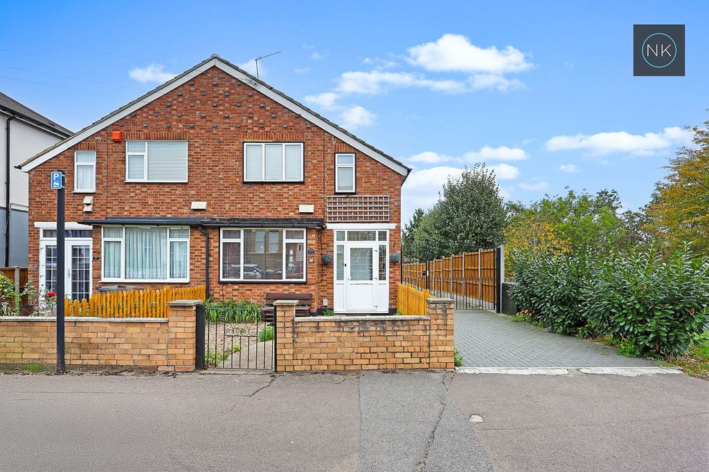 Property photo 1 of 27 4589662