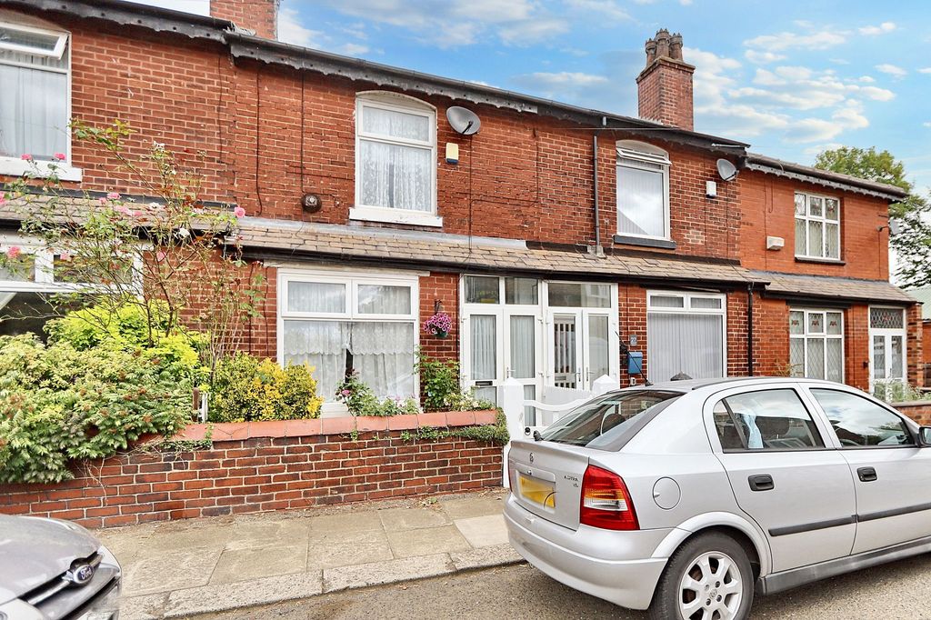 Property photo 1 of 17
