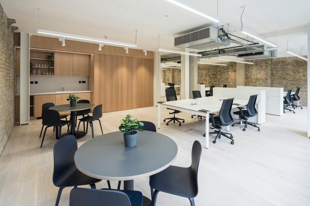 Property photo 3 of 16 Kitchen