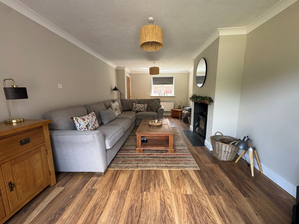 Property photo 3 of 34