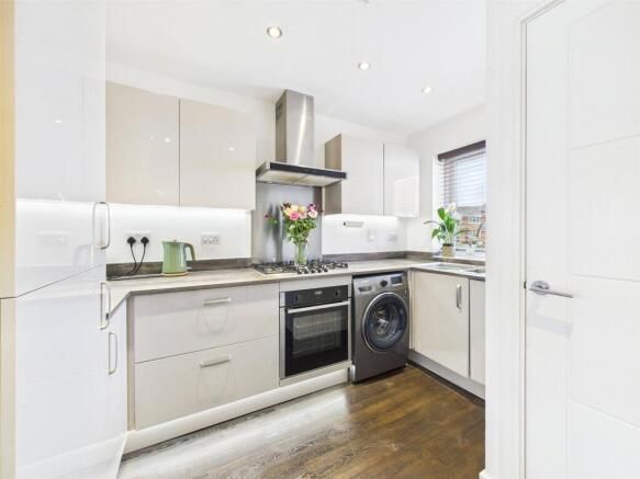 Property photo 3 of 15 Kitchen