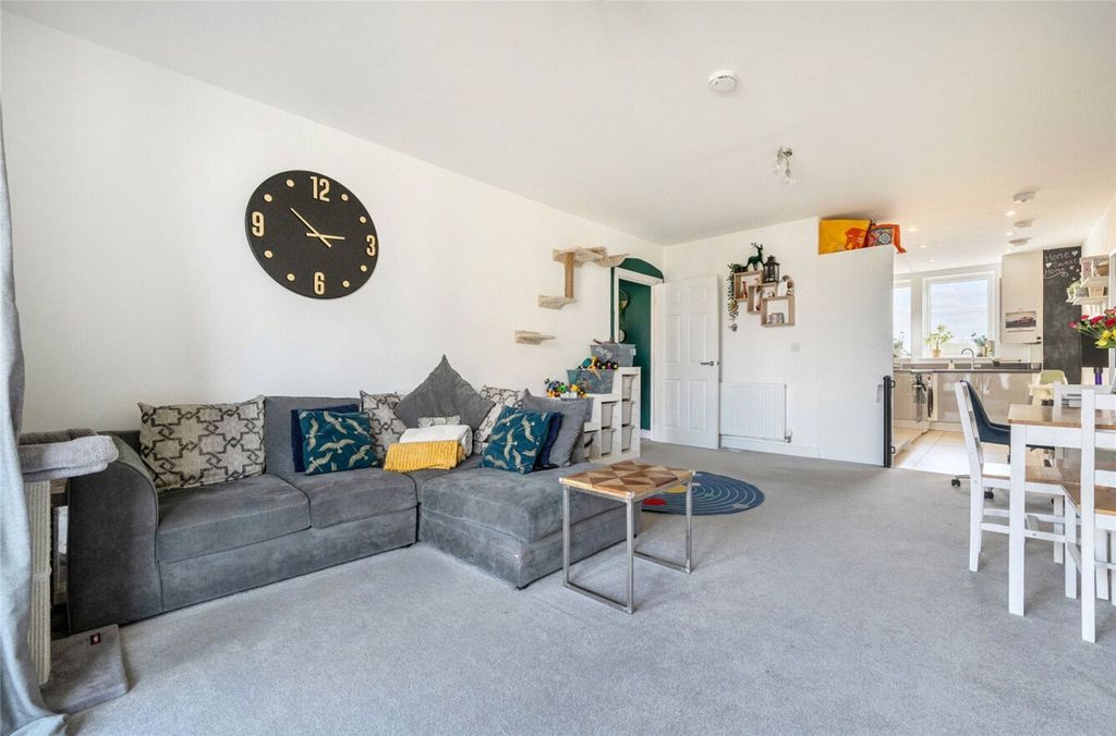 Property photo 2 of 12 Open Plan Living