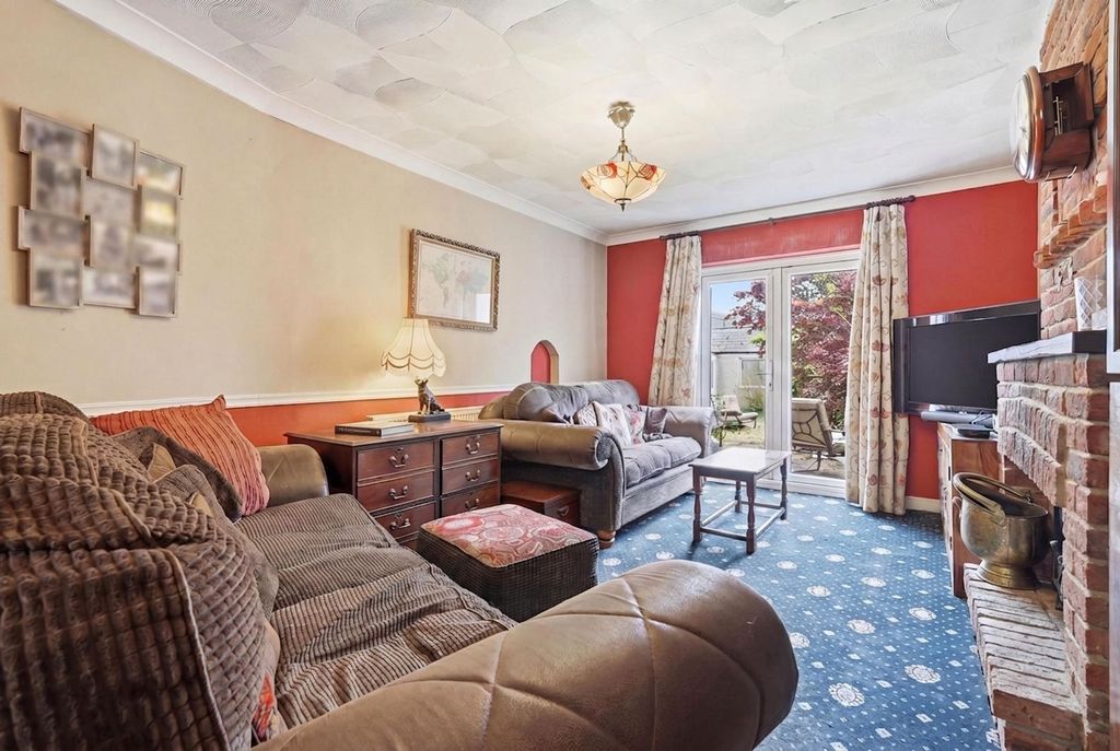 Property photo 2 of 16