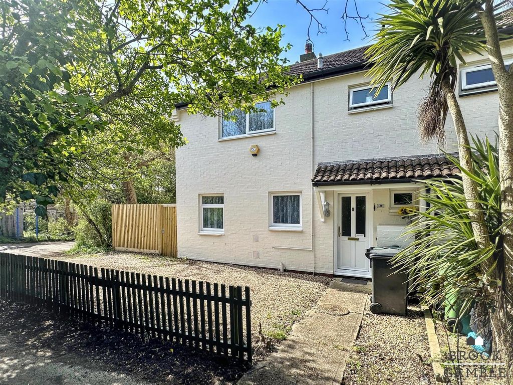 Property photo 2 of 19 01323 438506