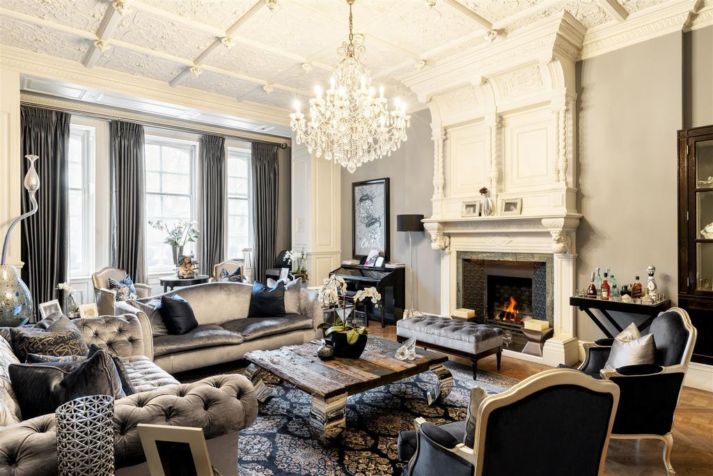 Property photo 2 of 22 Maskells-Flat 22, Albert Hall Mansions-5_Hi.Jpg