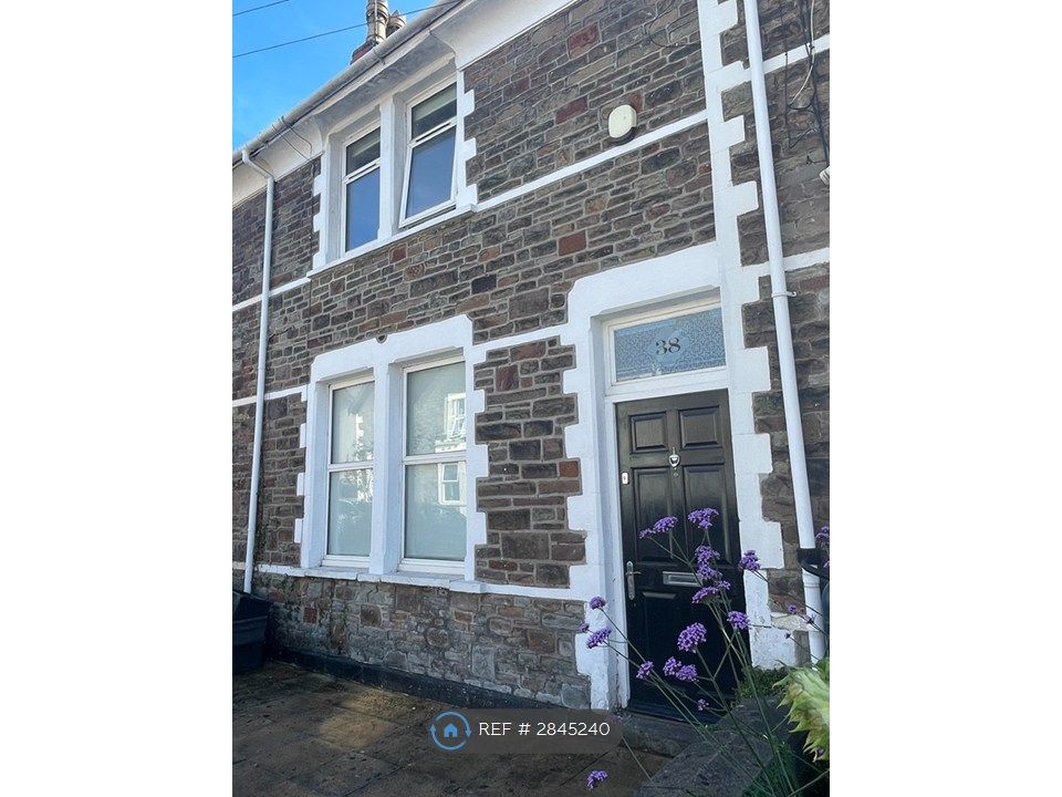 Property photo 2 of 19