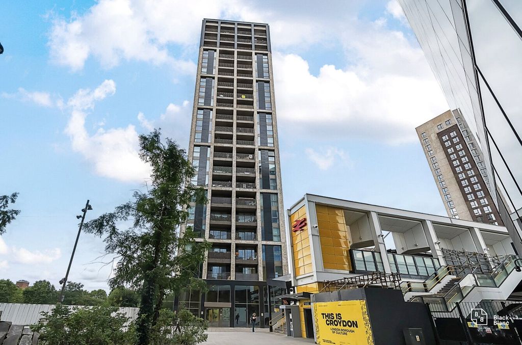 Property photo 1 of 22 Exterior