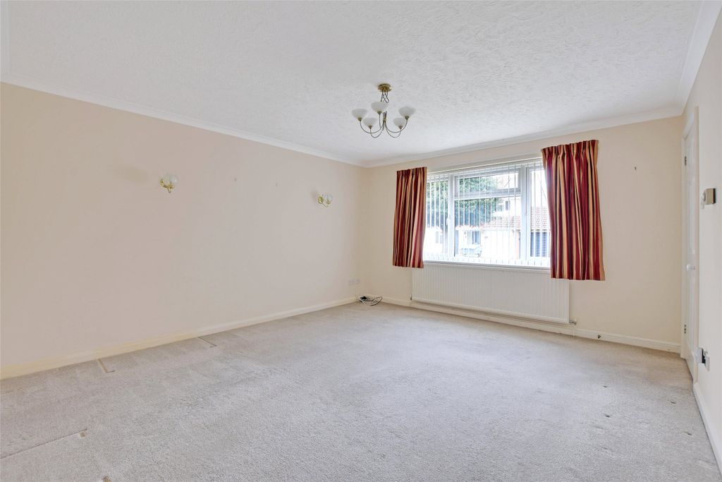 Property photo 3 of 8 Picture No. 13