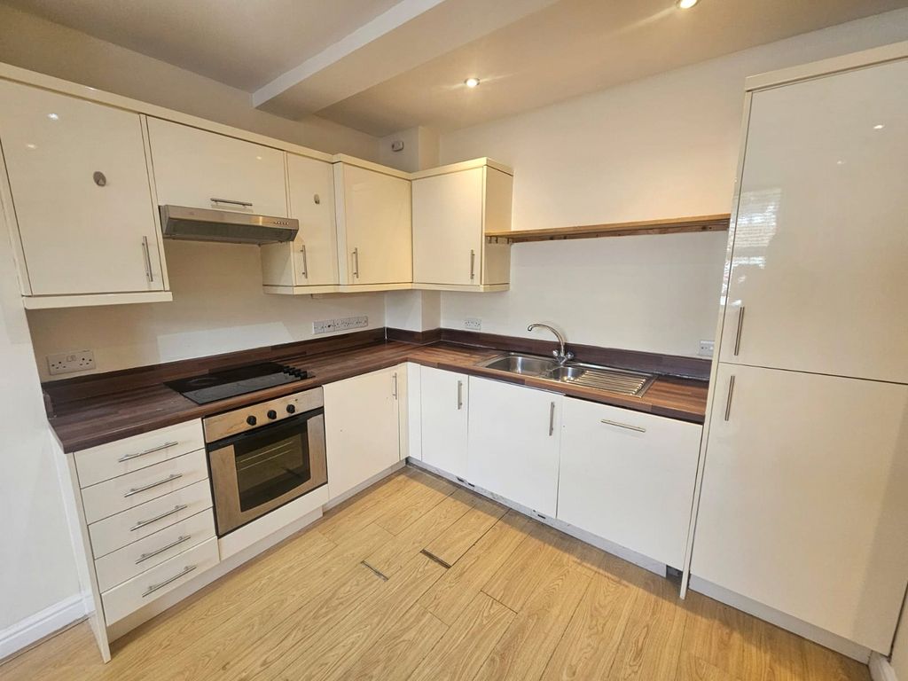 Property photo 2 of 6 Picture No. 09