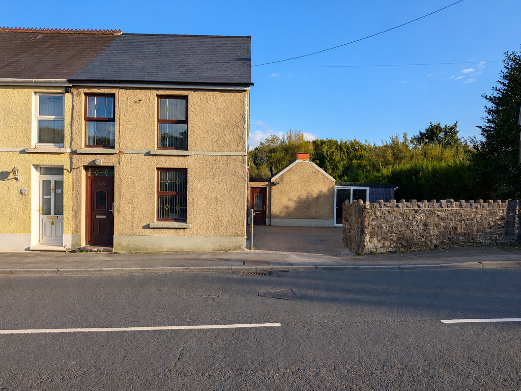 Property photo 1 of 16