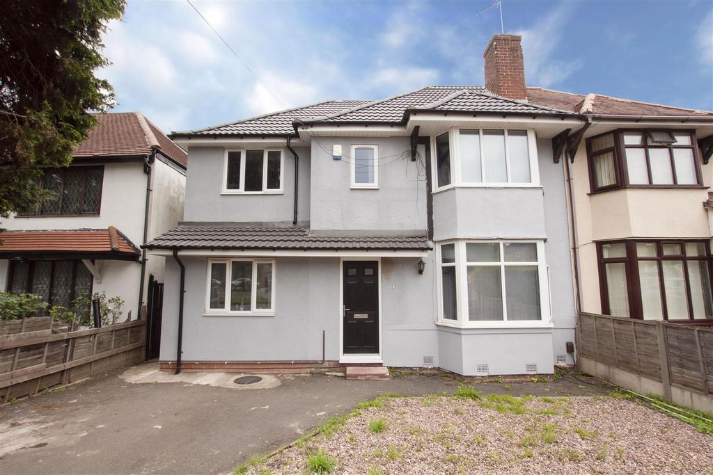 Property photo 1 of 16 Approach