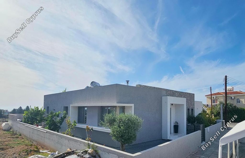 Property photo 1 of 48