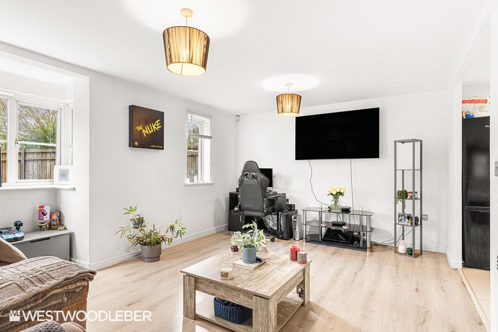 Property photo 2 of 21 Vancouverroad_5.Jpg