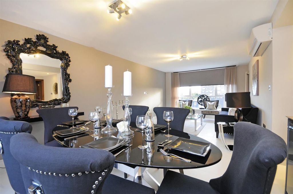 Property photo 3 of 10 Reception Room