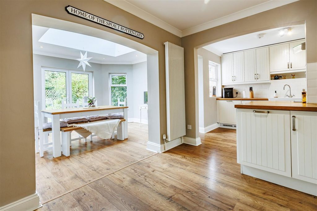 Property photo 2 of 30 17 The Magpies (26).Jpg