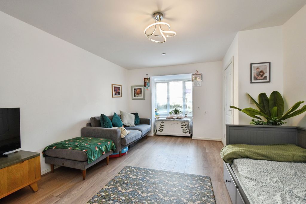 Property photo 3 of 15 Living Room