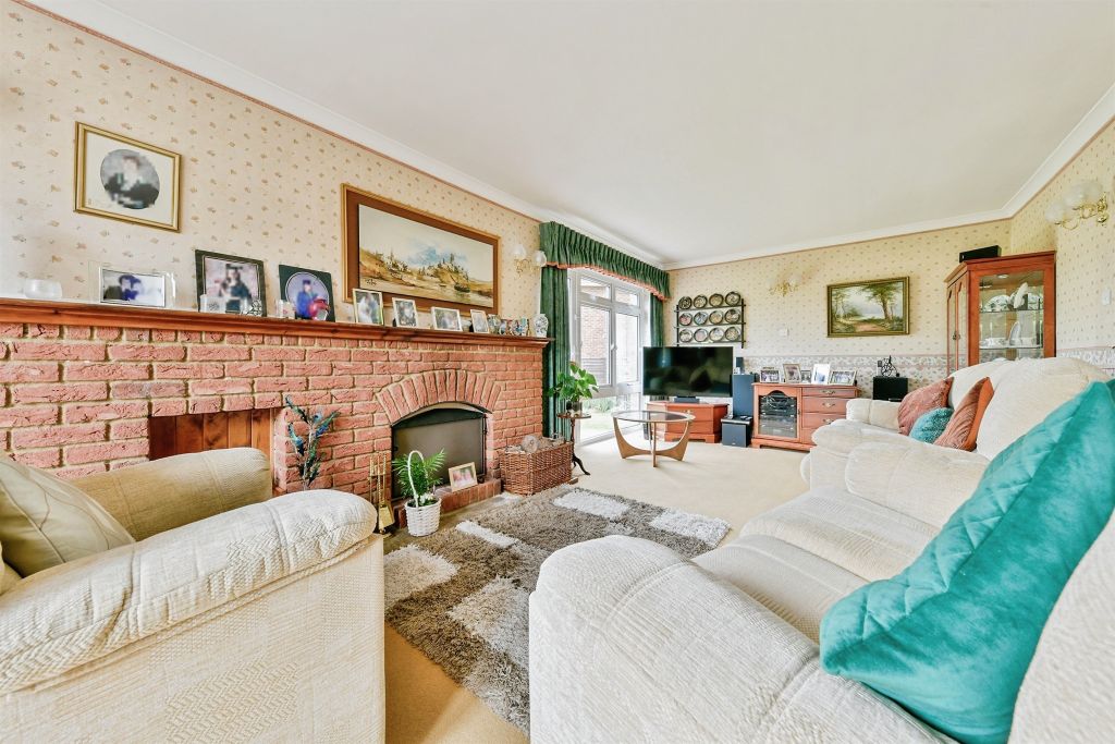 Property photo 3 of 22