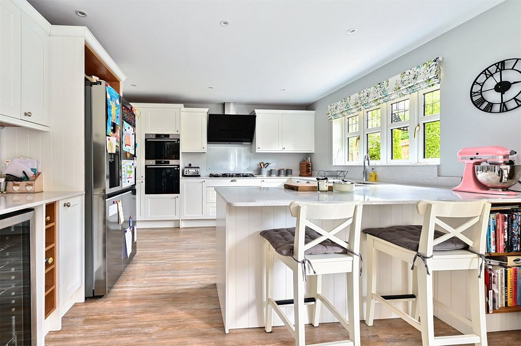 Property photo 3 of 20 Open-Plan Living