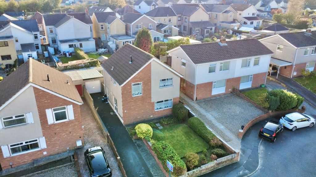 Property photo 1 of 16 Main Image