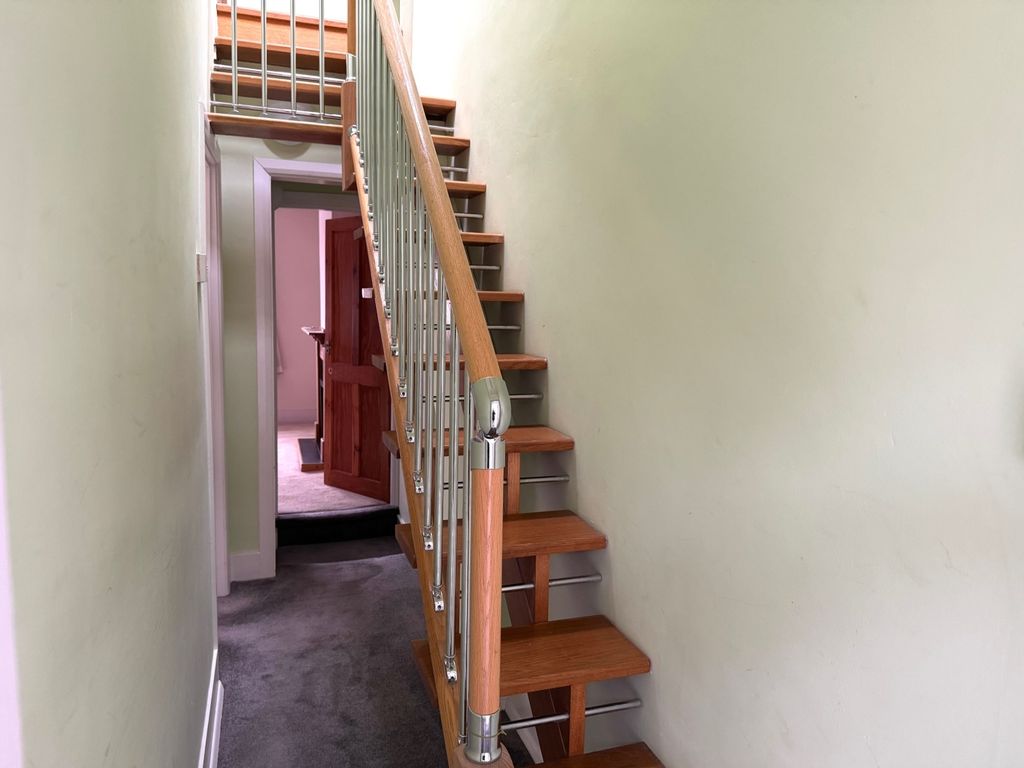 Property photo 3 of 10 Stairs